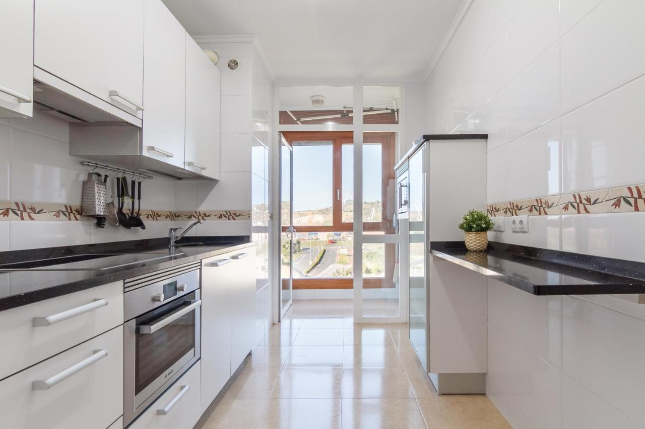 Apartament Amplio Y Luminoso Sobre La Ria De Barakaldo