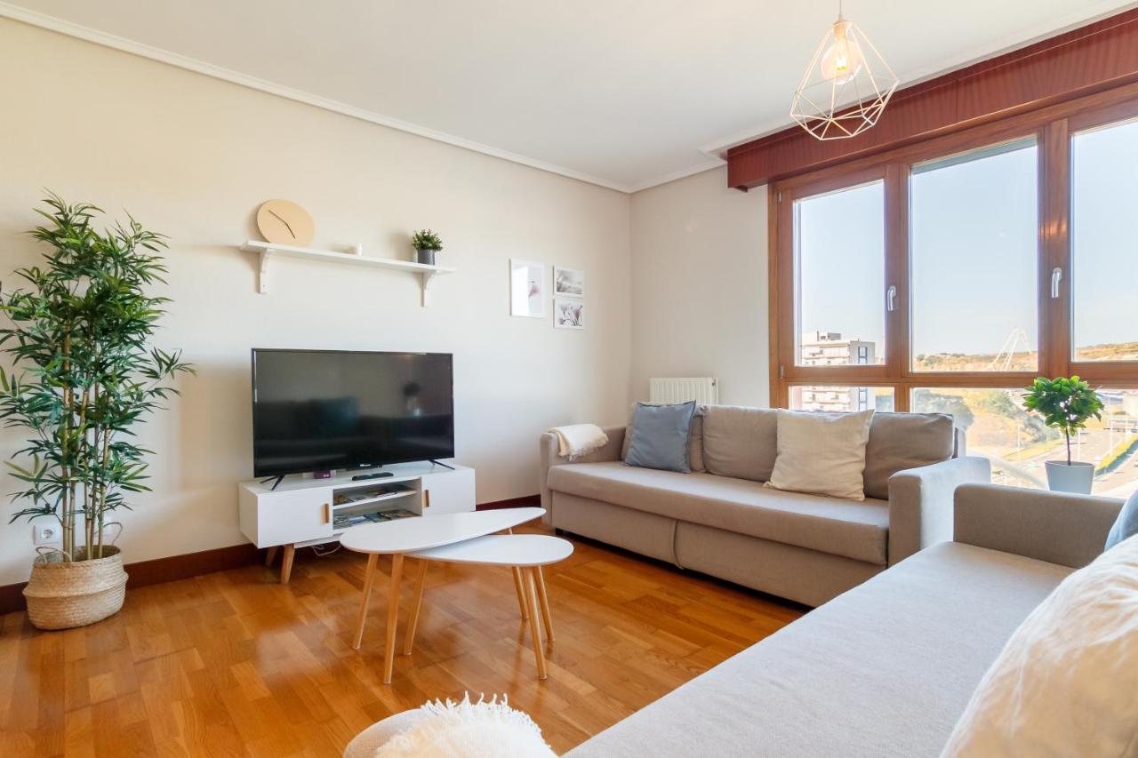 Amplio Y Luminoso Sobre La Ria De Appartement Barakaldo